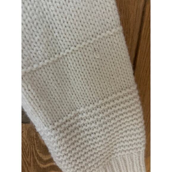 Velvet by Graham & Spencer Cozy Wool Blend Cottagecore Fisherman Sweater Size S - Picture 3 of 11